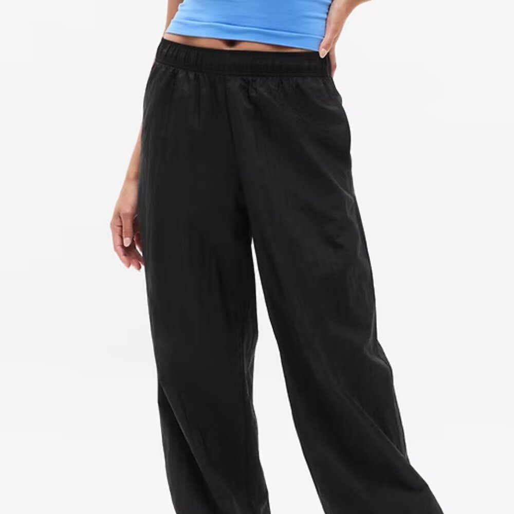 NWT ATHLETA Lunar Sheen Utility Mid Rise Pant, Size XS, Black